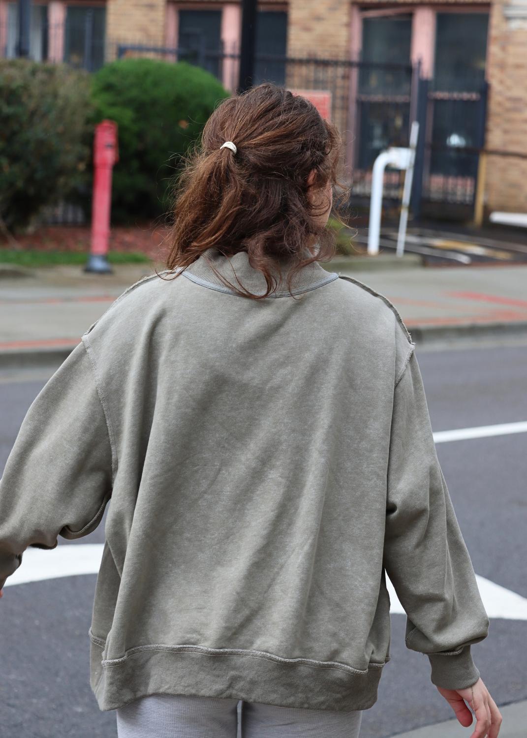 Bucketlist - Vintage Wash Print Mockneck Lightweight Sweatshirt