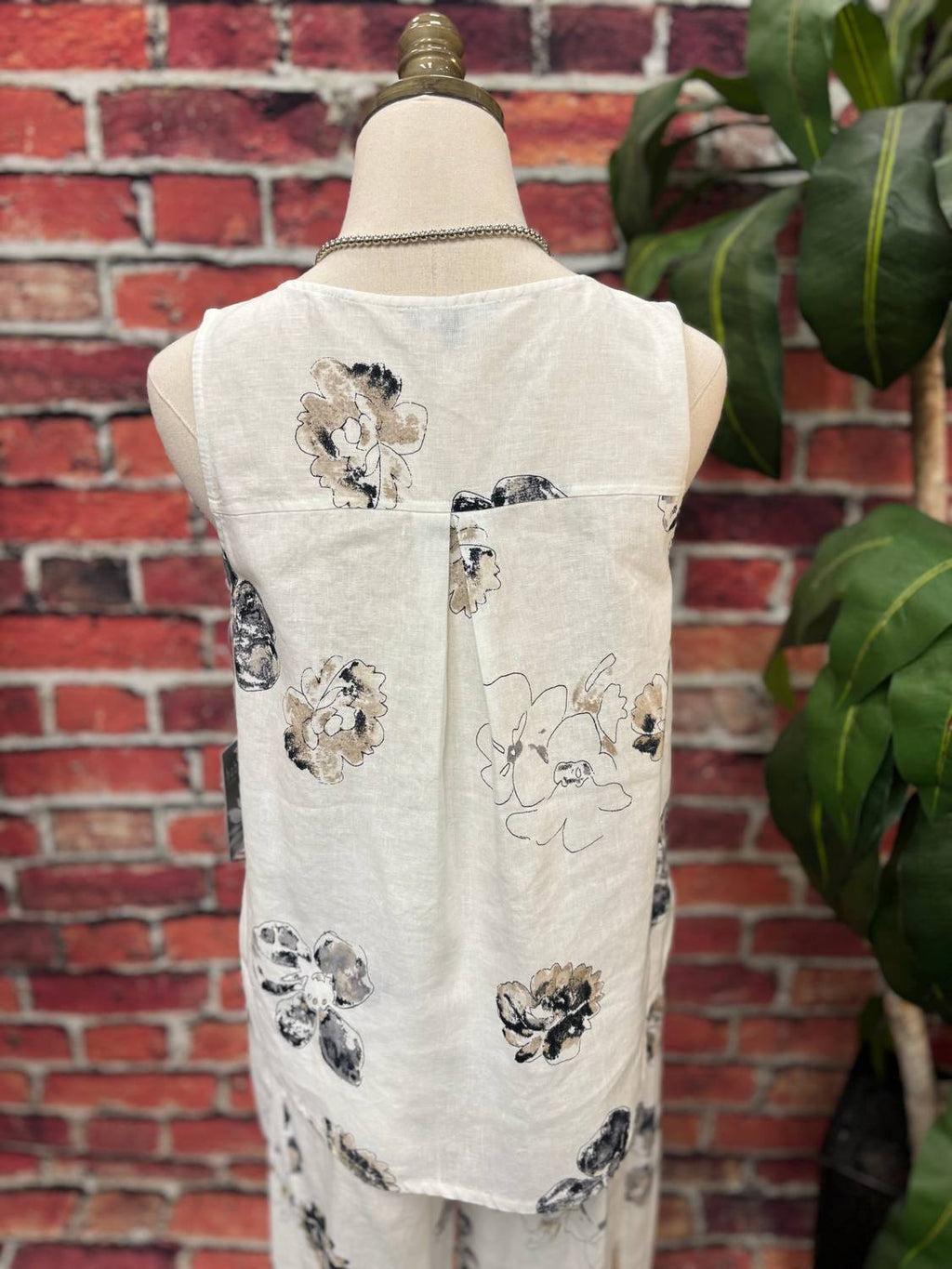Habitat - Women's Neutral Bloom Linen Tank Top