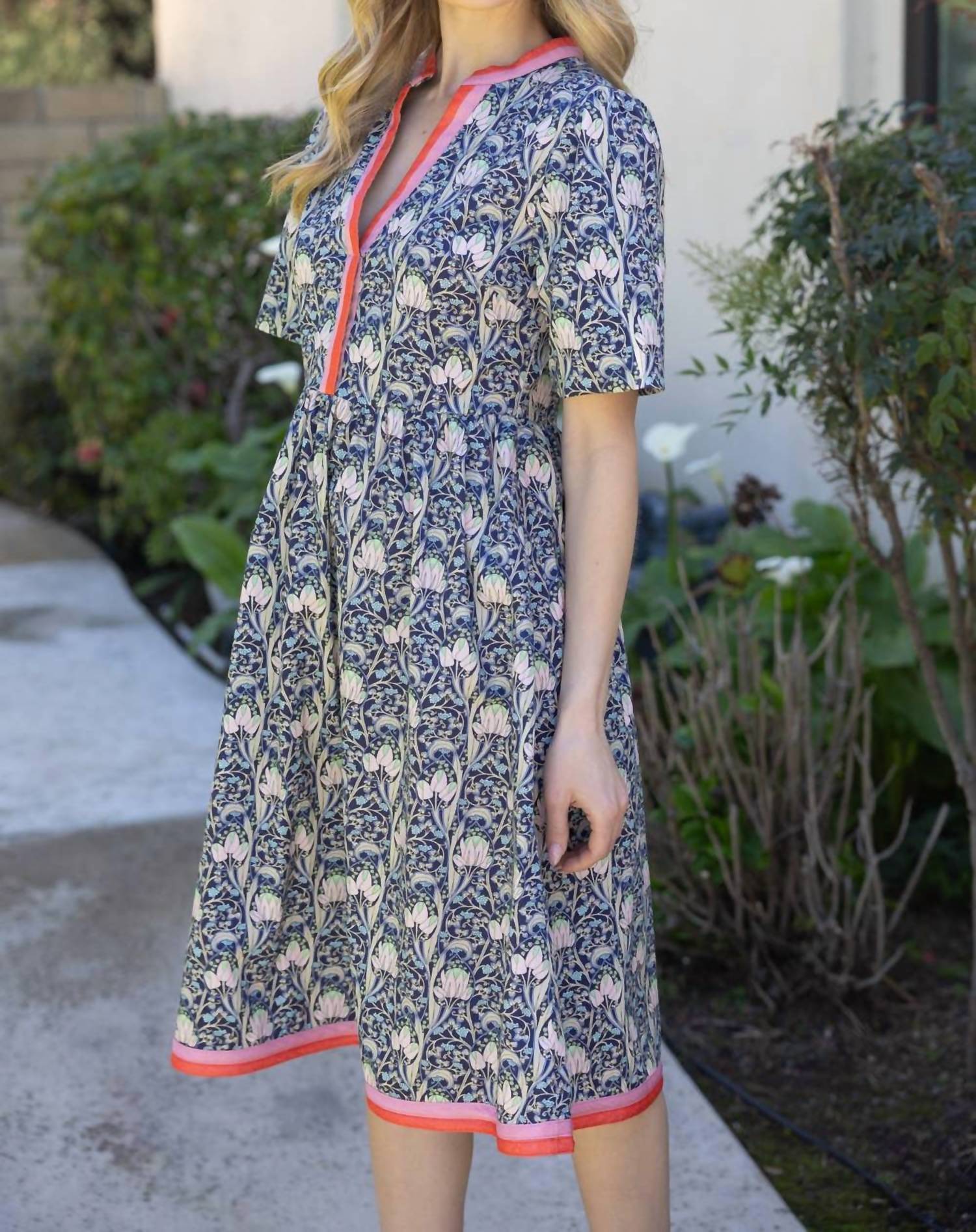 Voy - Vintage Midi Dress